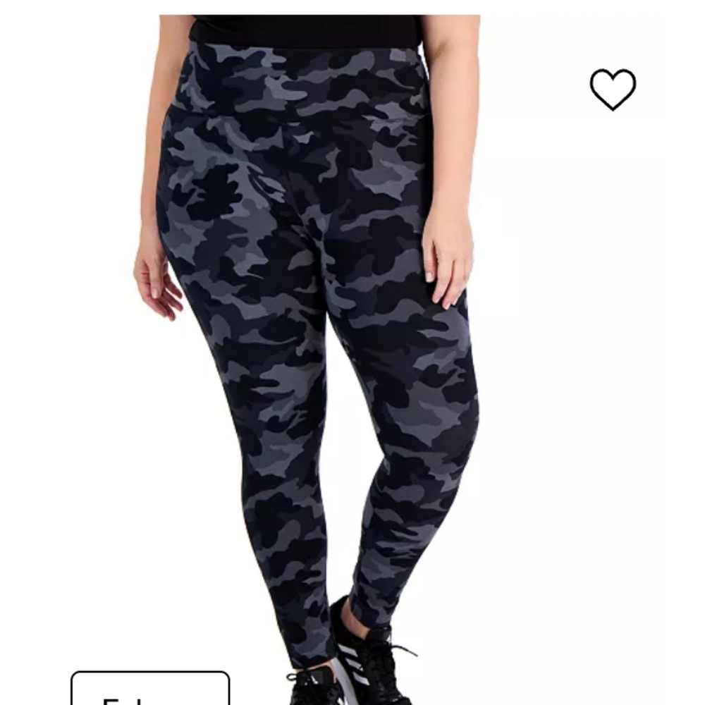 Style &co. Plus mid rise legging 3x camo black